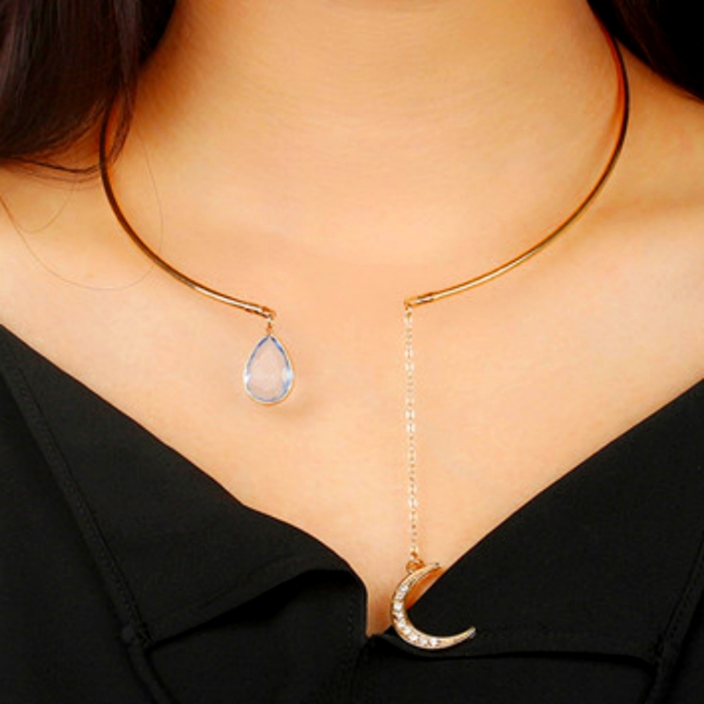 Elegant Crescent Moon Neck Charm